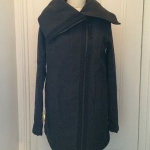 Lululemon fall/winter jacket
